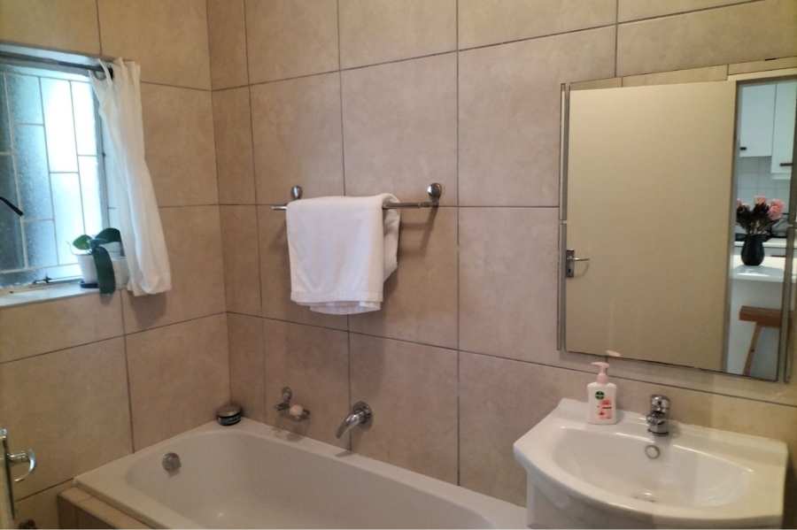 To Let 2 Bedroom Property for Rent in Tamboerskloof Western Cape